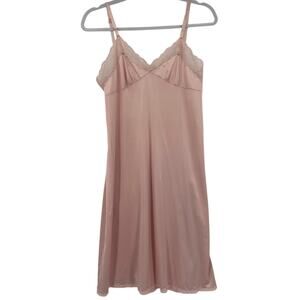 Vintage 70s Vanity Fair Babydoll Lace Slip Dress M Pastel Coquette Lace Bow USA